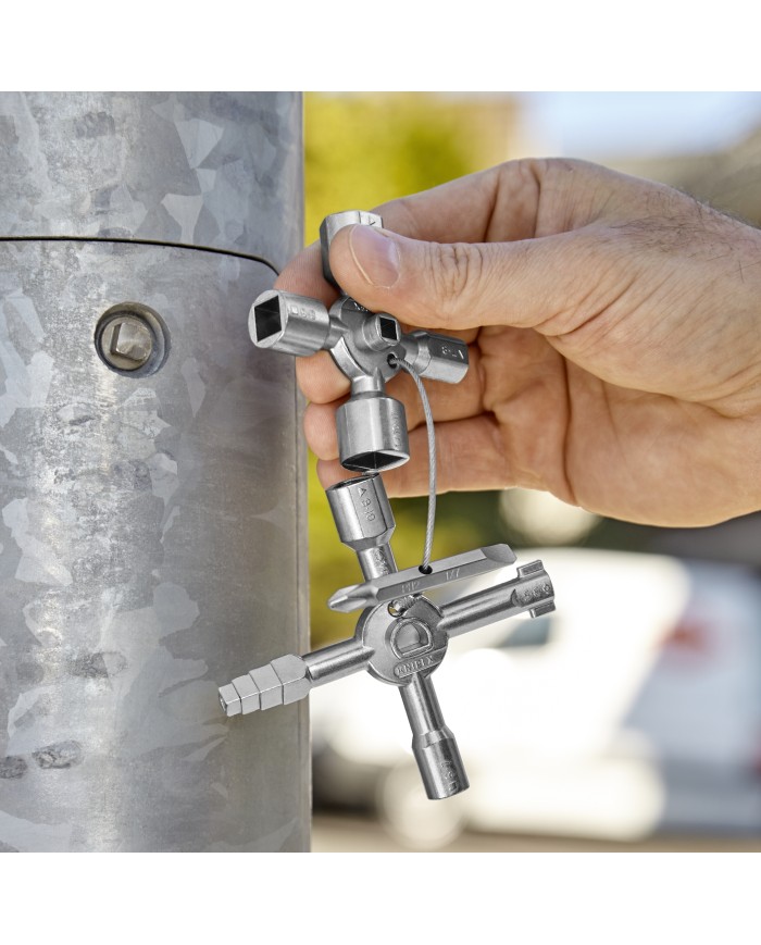 Llave para tableros eléctricos en cruz y sistemas de paso estándar 10 perfiles