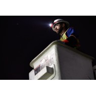 Linterna para casco y cabeza. con cintillo y 3 clips, 475 Lumens Led USB