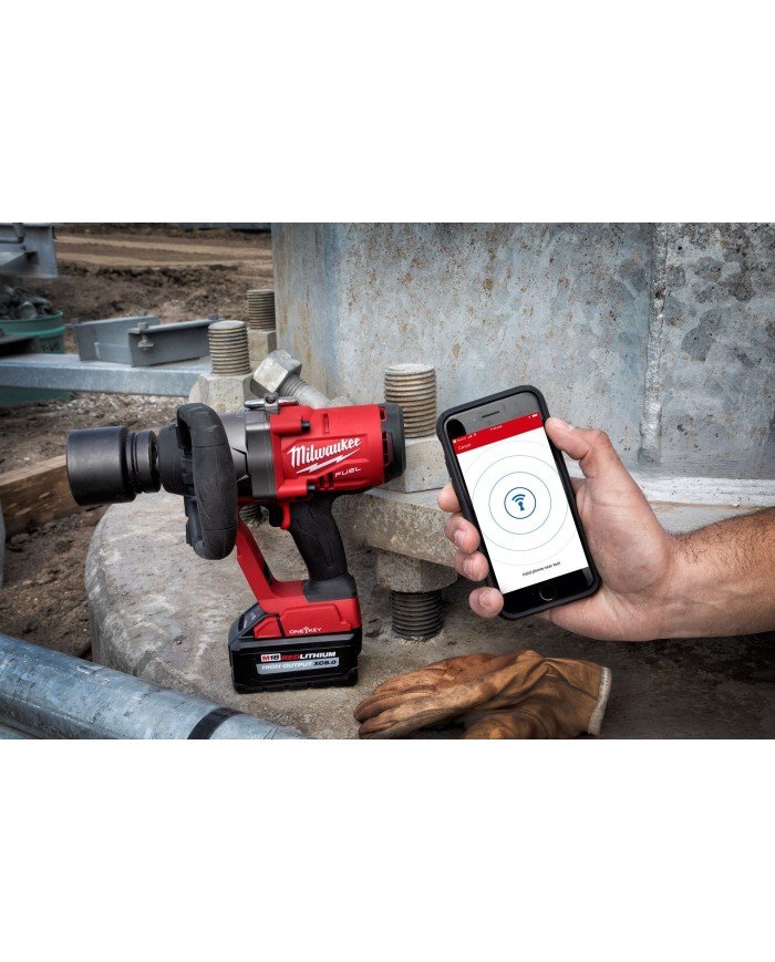 Llave de impacto de alto torque M18 FUEL™ de 1" con kit ONE-KEY™