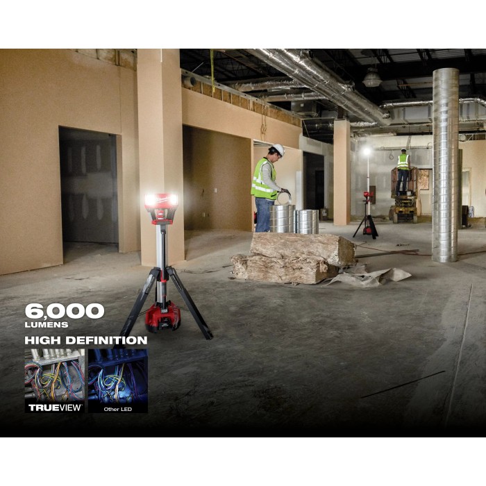 Linterna tipo tripode de 6000 lumens M18 (solo herramienta)