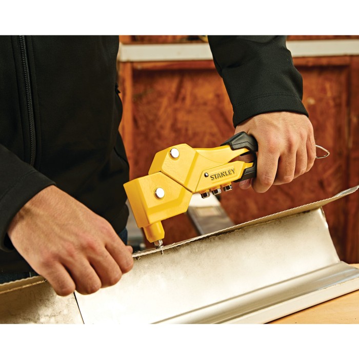 Remachadora POP 4 boquillas Heavy Duty Giratorio Stanley