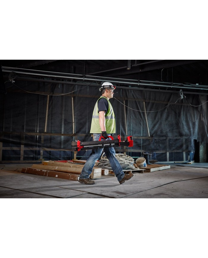 PROMO MILWAUKEE: Torre de iluminación led 2500 lúmenes (2131-20), GRATIS Batería M18™ REDLITHIUM™ XC 5.0 AMP (48-11-1850)