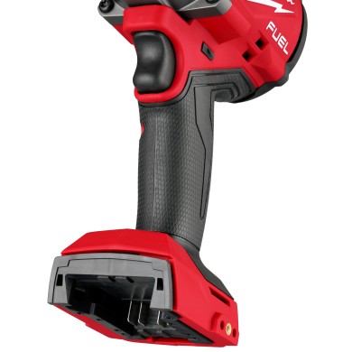 PROMO MILWAUKEE: Kit Pistola de impacto de 1/2" 1600 ft/lb + batería  XC 5.0 + 1 Cargador y bolso