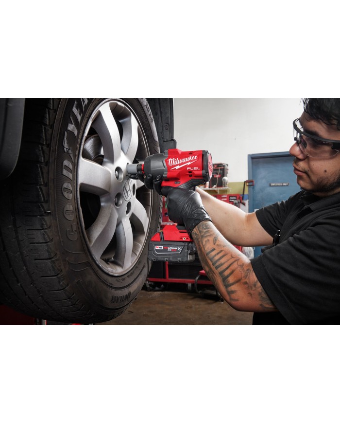 PROMO MILWAUKEE: Kit Pistola de impacto + 1 baterías  XC 5.0 + 1 Cargador GRATIS 1 Batería M18™ FORGE™  XC 8.0