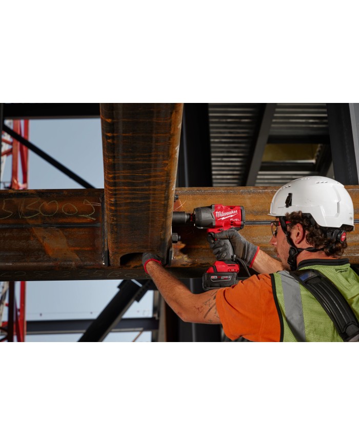 PROMO MILWAUKEE: Kit Pistola de impacto + 1 baterías  XC 5.0 + 1 Cargador GRATIS 1 Batería M18™ FORGE™  XC 8.0