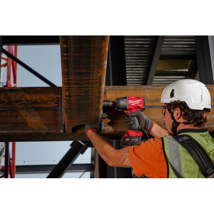 PROMO MILWAUKEE: Kit Pistola de impacto + 1 baterías  XC 5.0 + 1 Cargador GRATIS 1 Batería M18™ FORGE™  XC 8.0