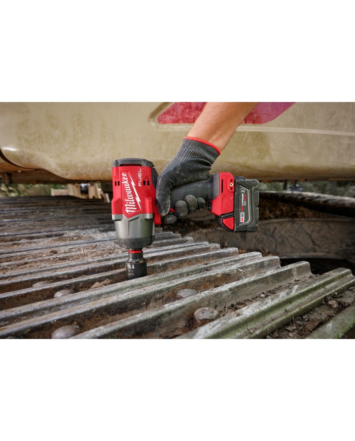 PROMO MILWAUKEE: Kit Pistola de impacto + 1 baterías  XC 5.0 + 1 Cargador GRATIS 1 Batería M18™ FORGE™  XC 8.0