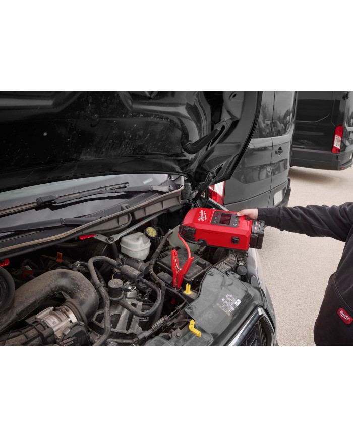 PROMO MILWAUKEE: Arrancador Milwaukee 1000 A M18™ (3841-20) GRATIS batería M18™ FORGE™ XC 8.0 AMP (48-11-1881)