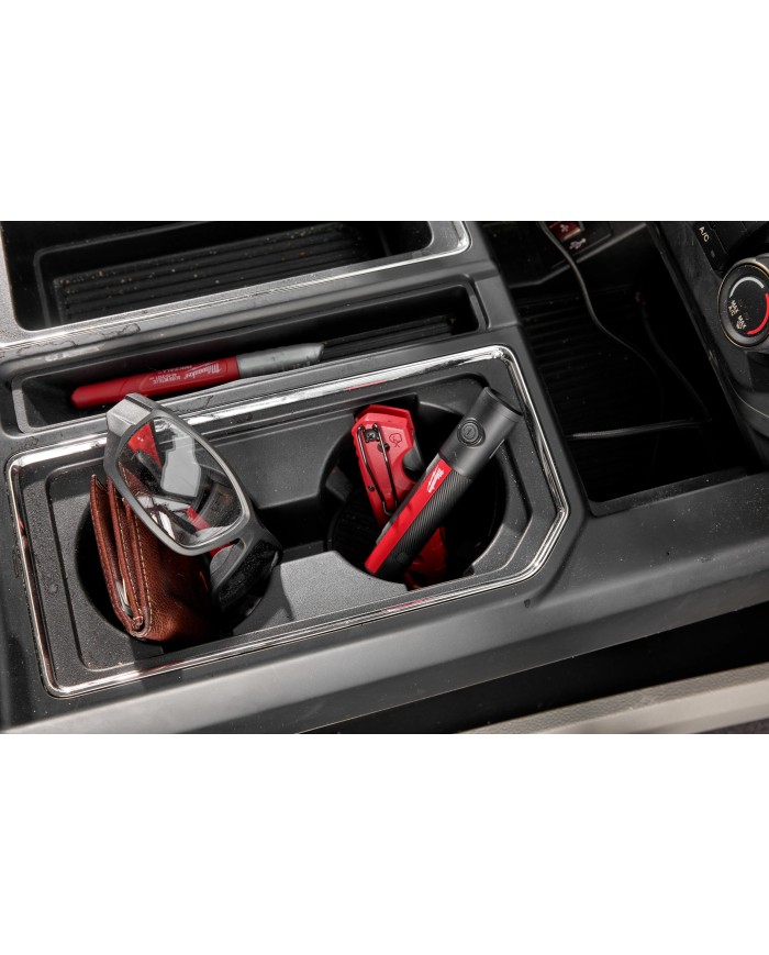 PROMO MILWAUKEE: Linterna de mano USB recargable Milwaukee 500 lúmenes (2011R)
