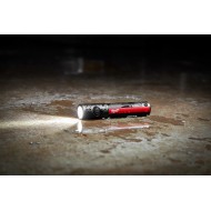 PROMO MILWAUKEE: Linterna de mano USB recargable Milwaukee 500 lúmenes (2011R)