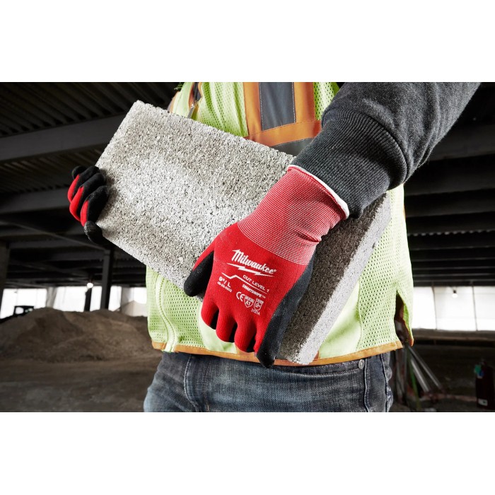 PROMO MILWAUKE: Guantes de nitrilo nivel de corte 1 (Tallas S, M, L) 48-22-8901 Milwaukee